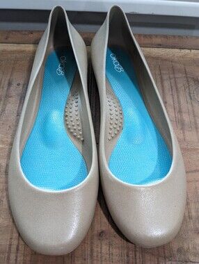 Oka-B Taylor flats Slip On Beige Minimalist Staple Wardrobe Neutral Palette Sz 9